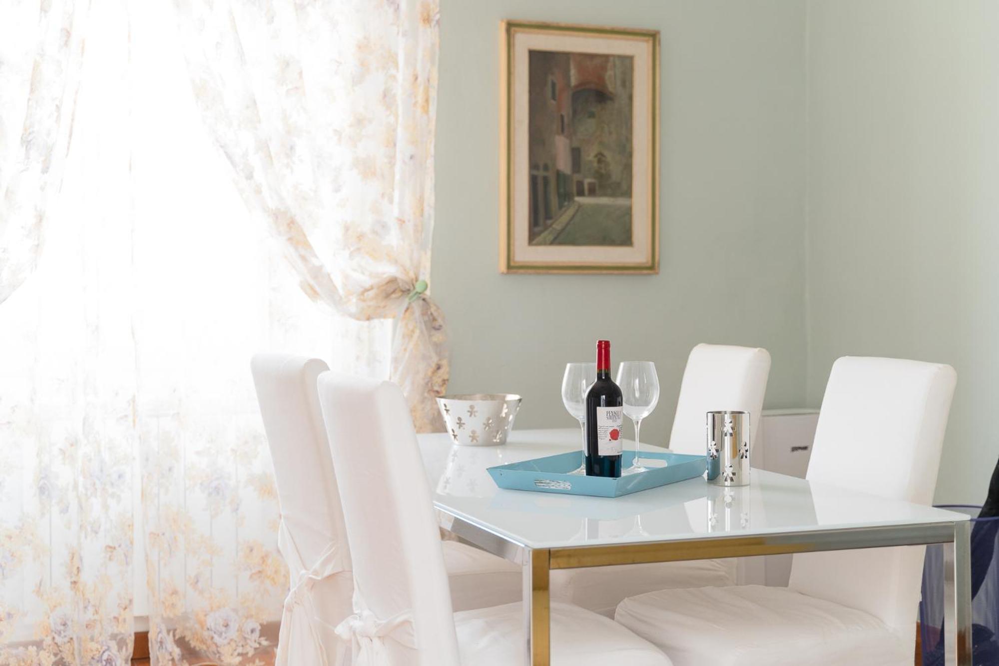 The Florence Dream Terrace - Elena Grey Bilik gambar
